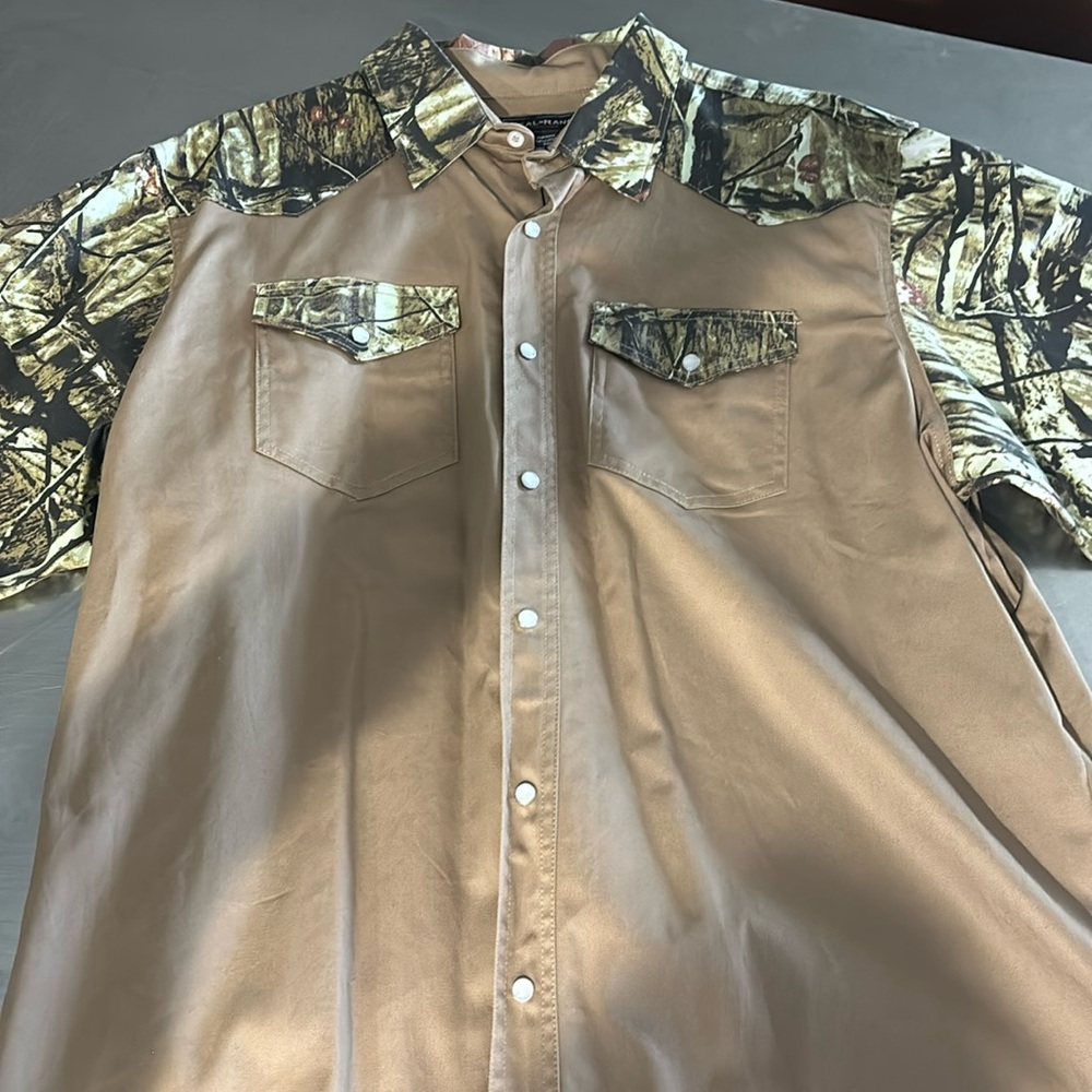 Men’s pearl snap tan, and camo long sleeve shirt